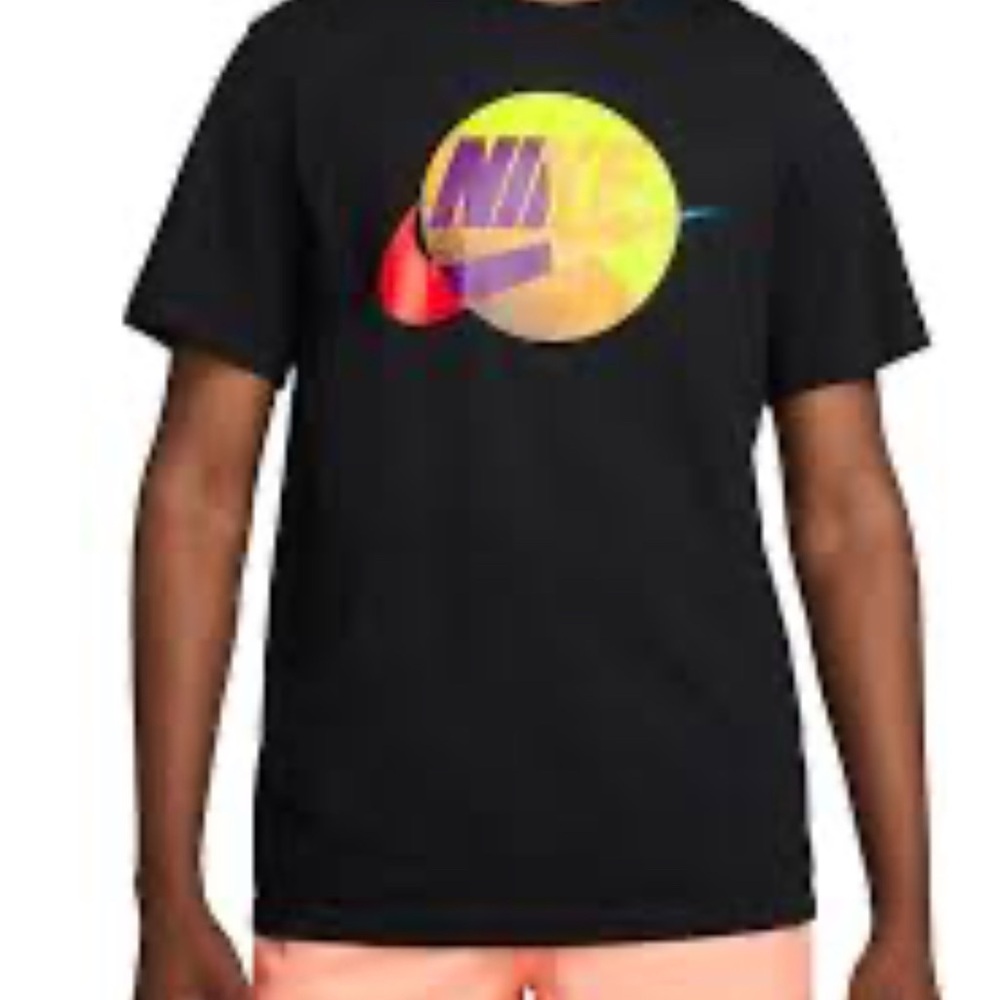 Nike Men's Black Short Sleeve Graphic Tee, Size Medium.